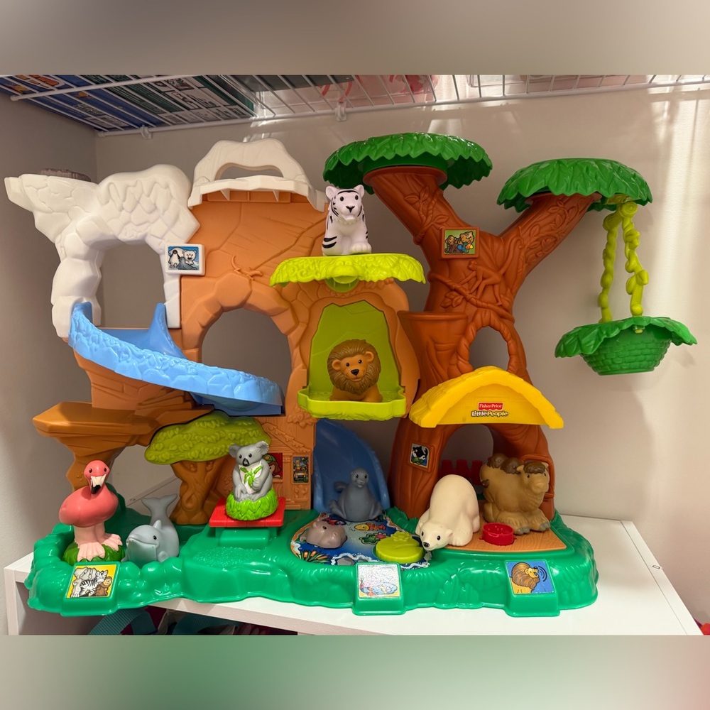 Fisher-Price Little People Jungle Safari Playset